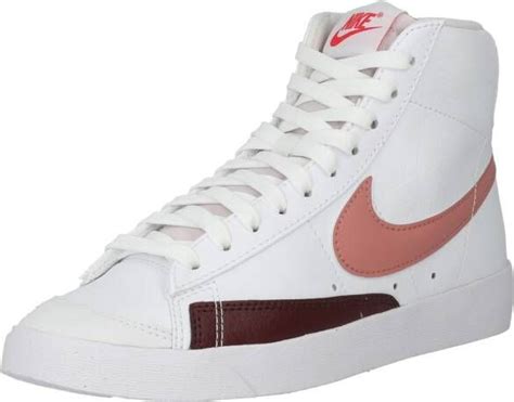 nike schoenen hoog dames|nike 740 schoenen.